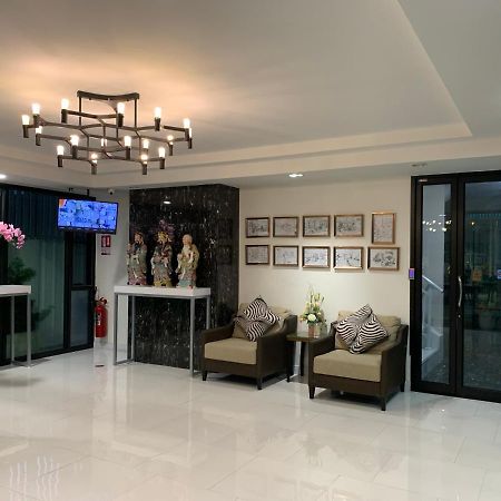 Icare Residence&Hotel Bangkok Exterior foto